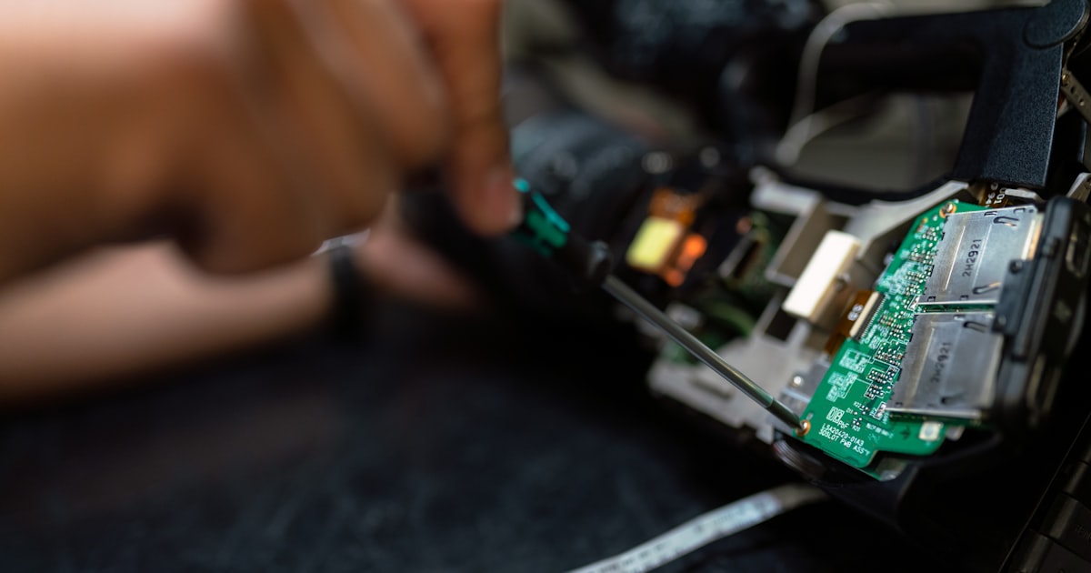 Contact Dermatitis: Triggers, Diagnosis & Treatment